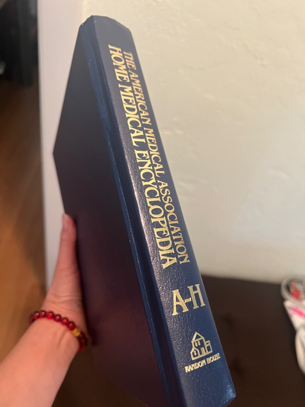 1790**Home Medical Encyclopedia - Blue - Picture 7 of 15